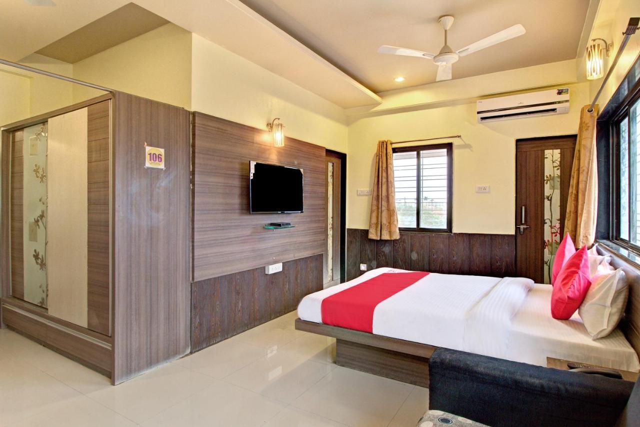 Oyo Slp013 Savan And Sapna Lodging Hotel Solapur Exterior foto