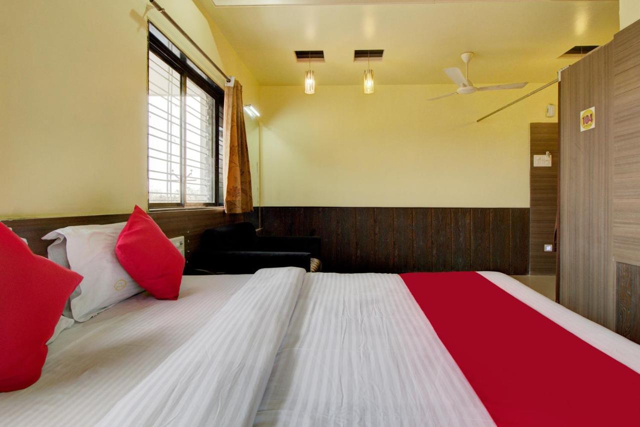 Oyo Slp013 Savan And Sapna Lodging Hotel Solapur Exterior foto